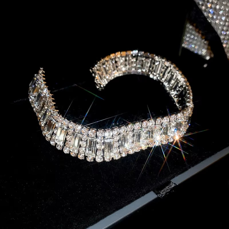 Luxury Geometric Crystal Chokers Necklaces for Women Short Rhinestone Necklaces Ladies Statements Jewelry